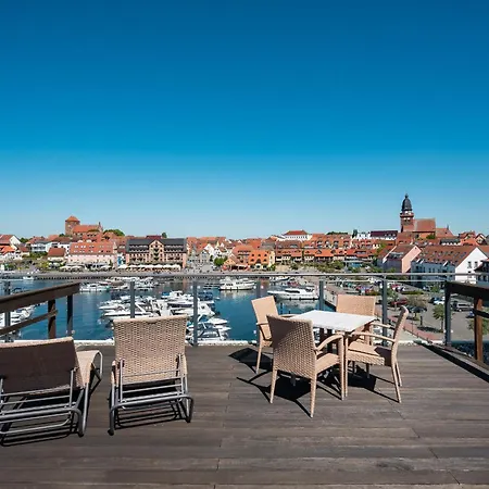 Fischotter - In Der Hafenresidenz Mit Terrasse&hafenblick Apartment *