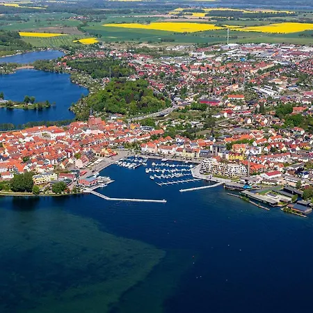 Fischotter - In Der Hafenresidenz Mit Terrasse&hafenblick Apartment Waren (Müritz)